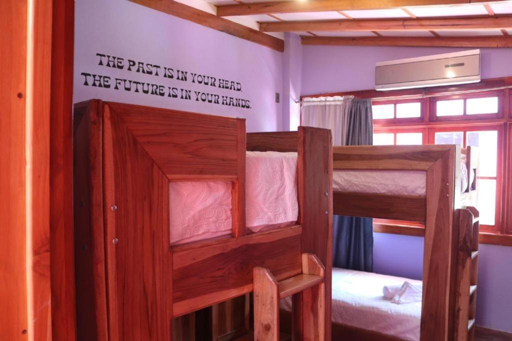 Planet B Hostel - Adults Only Manuel Antonio Εξωτερικό φωτογραφία